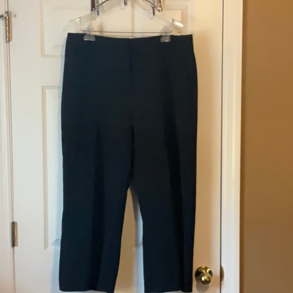 Halogen Women’s Black Minimalist Casual Wide Leg Cropped Pants Size 16 - Picture 1 of 12
